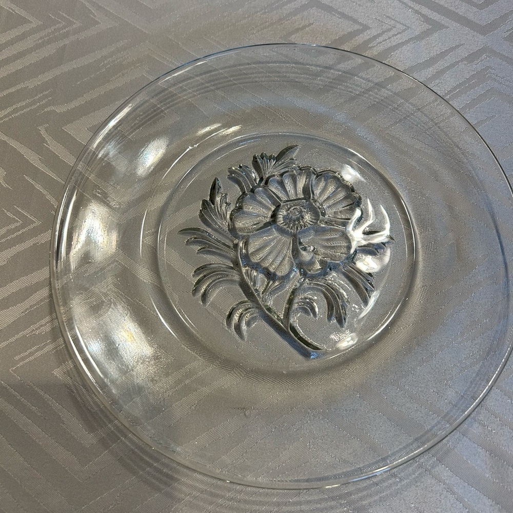Jeannette Company Camilla Rose Glass Luncheon Plates